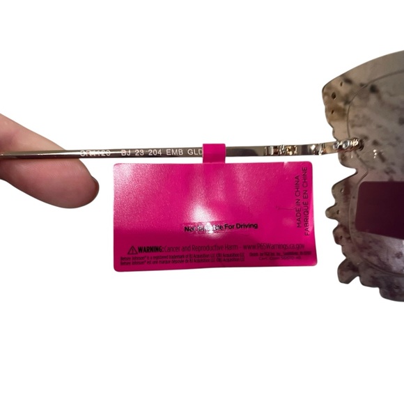 Betsey Johnson Butterfly Rimless Jewel Detail Sunglasses Gold - Picture 8 of 9